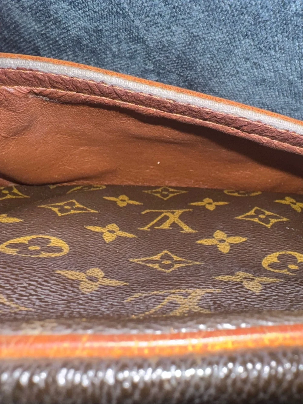 Authentic Louis Vuitton Trocadero 27